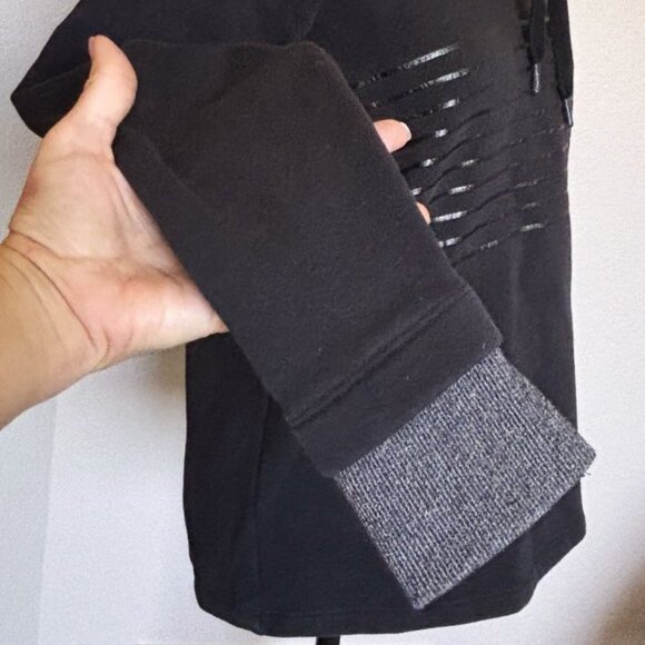 Black Under Armour "Loose" Hooded Sweatshirt Women's XS EUC Gray Sleeve Cuffs - Picture 6 of 8